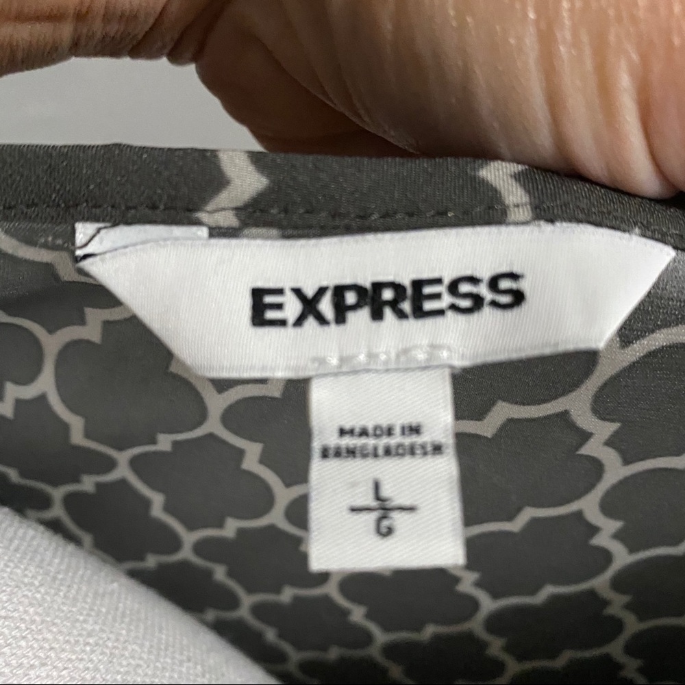 Express Top - Picture 5 of 5